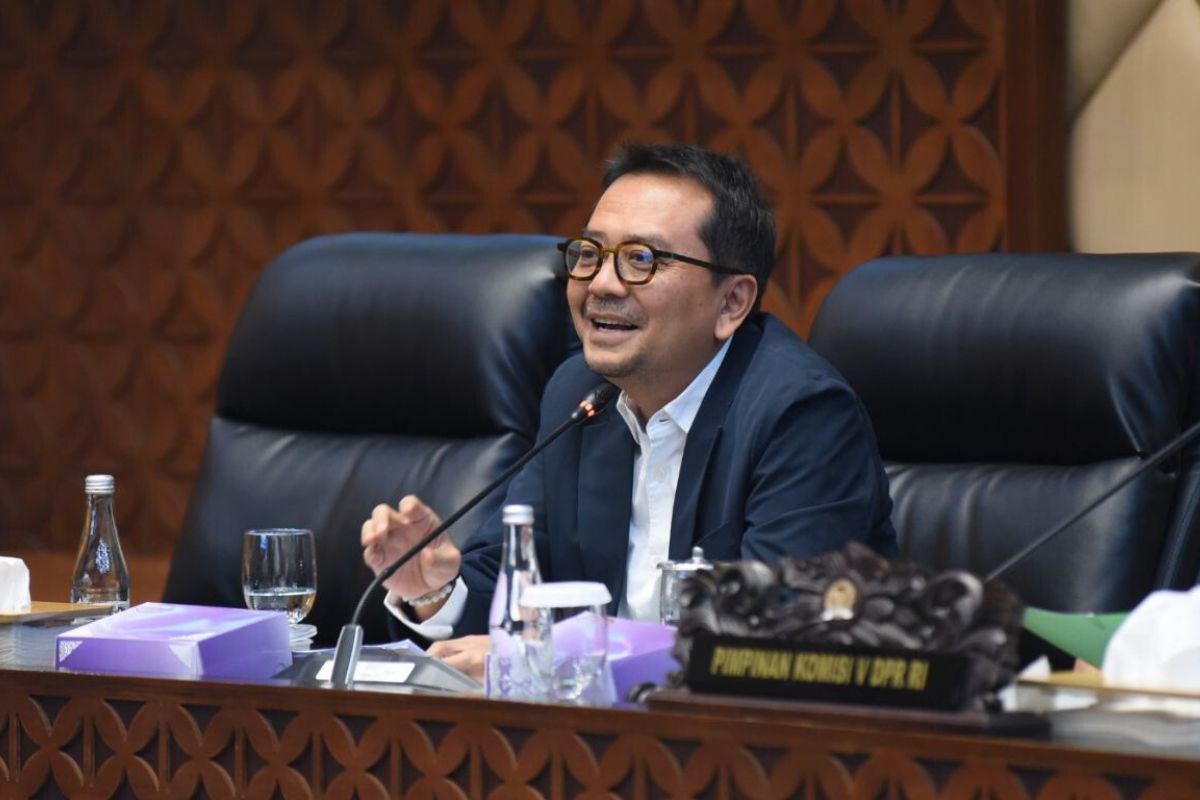 Wakil Ketua Komisi V DPR Harap Stasiun Karawang Dapat Dongkrak Penumpang Kereta Cepat Whoosh