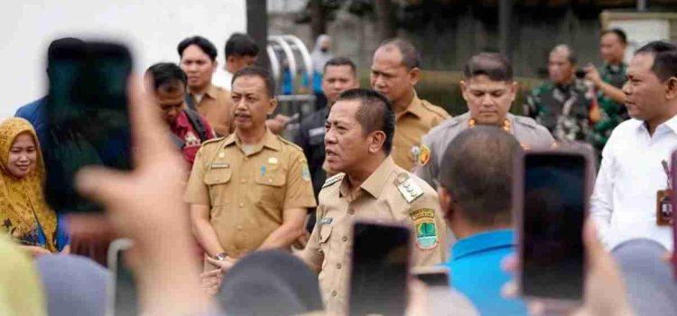Bupati Tegaskan Gerbang Belakang PT Chang Sin Harus Dibuka Kembali
