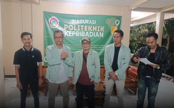 Inagurasi Politeknik Kepribadian Pilih Pemimpin Baru Mahasiswa Periode 2025-2026