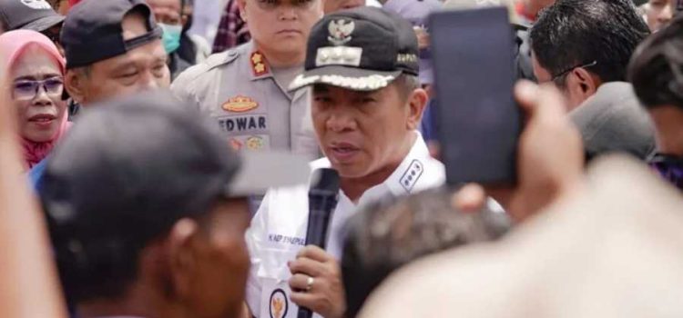 Gerbang PT Changsin Kembali Dibuka, Pedagang Sambut Haru