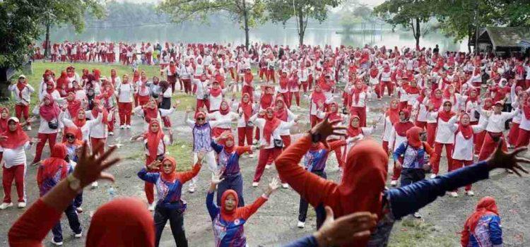 Gebyar Senam Sehat: YJI Karawang Dorong Hidup Sehat