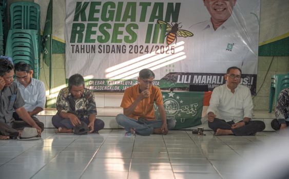 Kang Lili Mahali Serap Aspirasi Guru Madrasah Saat Reses di Cilebar