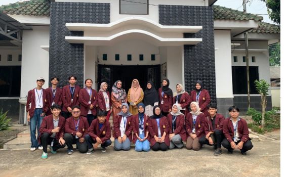 Mahasiswa UNSIKA Dukung Tiyo’s Farm Kembangkan Sentra Melon Premium di Karawang