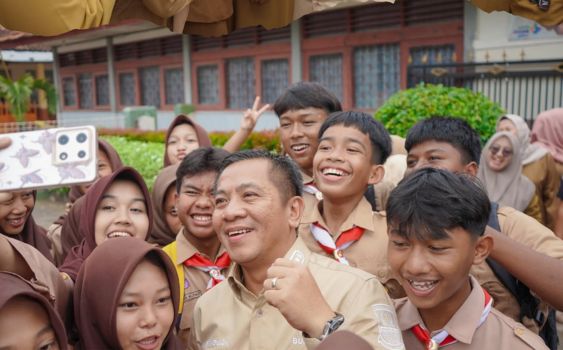 Bupati Karawang Tegaskan Larangan Pungutan dalam Penerimaan Siswa Baru 2025