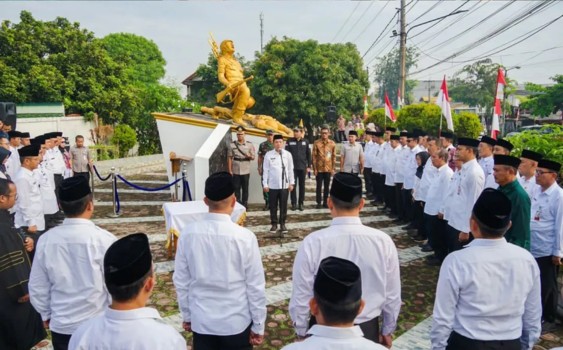 Bupati Aep Lantik 9 Pejabat Tinggi, Tekankan Profesionalisme dan Pelayanan Publik