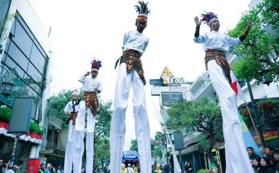 Kirab Budaya HUT ke-80 Provinsi Jawa Barat: Telusur Jejak Sejarah di Kota Bandung