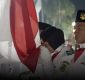 Pengukuhan Paskibraka Karawang 2025: Bupati Aep Syaepuloh Ajak Jaga Kesehatan untuk HUT RI ke-80