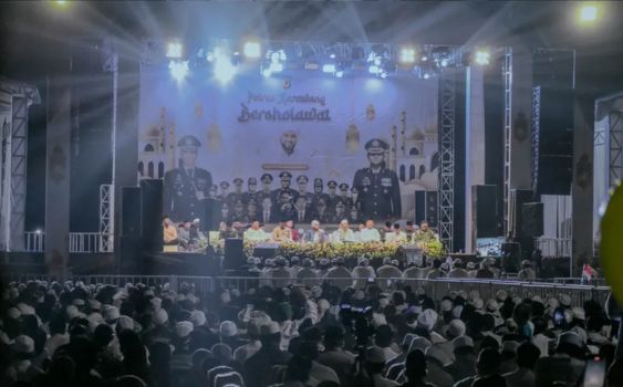 Jaga Karawang Kondusif, Bupati Aep Apresiasi Polres Karawang Gelar Spiritual Akbar Bersama Habib Syech