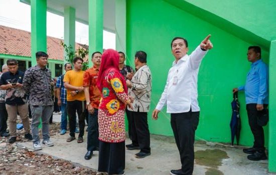 Tinjau SDN Dawuan Tengah 1, Bupati Aep Syaepuloh Tegaskan Pembangunan Sekolah Harus Berkualitas dan Transparan