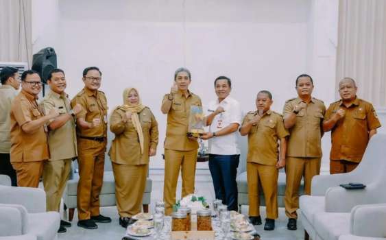 Estetika Kota Karawang Segera Dibenahi, Bupati Aep Syaepuloh Siap Tertibkan Kabel Utilitas Udara