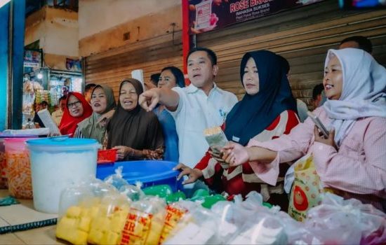 Bupati Karawang dan Forkopimda Sidak Pasar, Pastikan Harga Sembako Stabil Jelang Ramadan