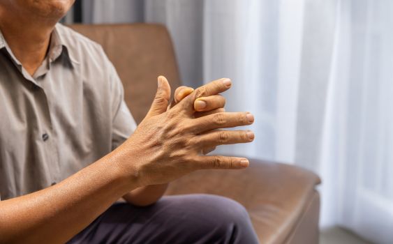 Mengurangi dan Mencegah Penyakit Asam Urat Secara Alami dan Medis