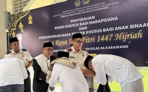 Momentum Lebaran, 3 Warga Binaan Lapas Karawang Langsung Bebas Usai Terima Remisi Idul Fitri