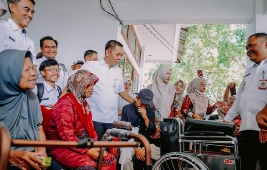 Masyarakat Padati Gebyar Paten Cilamaya Kulon, Bupati Aep Dekatkan Layanan Publik