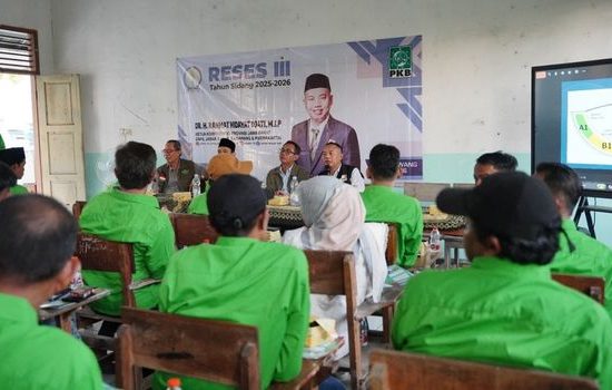 Reses di Jayakerta, Rahmat Hidayat Djati Ajak Kader Milenial PKB Karawang Melek Politik