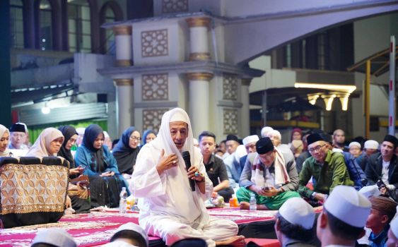 Sambut Hari Santri Nasional 2026, Pemkab Karawang Gelar Karawang Bersholawat Bersama Habib Luthfi